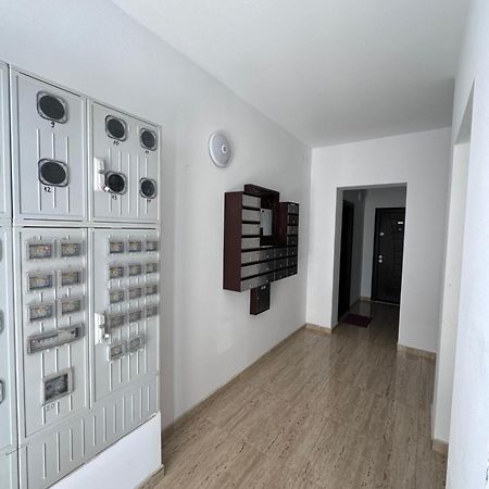 Apartament Simoni Ploiesti Exterior photo
