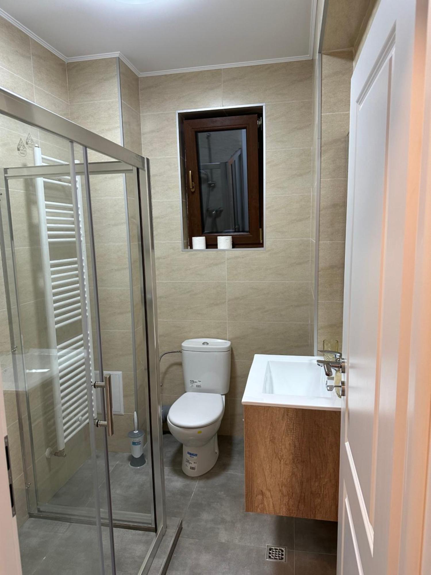 Apartament Simoni Ploiesti Exterior photo